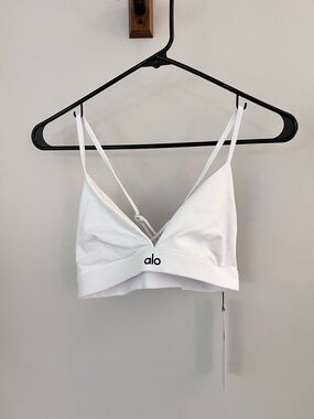 ALO Yoga White Splendor Sports Bra NWT